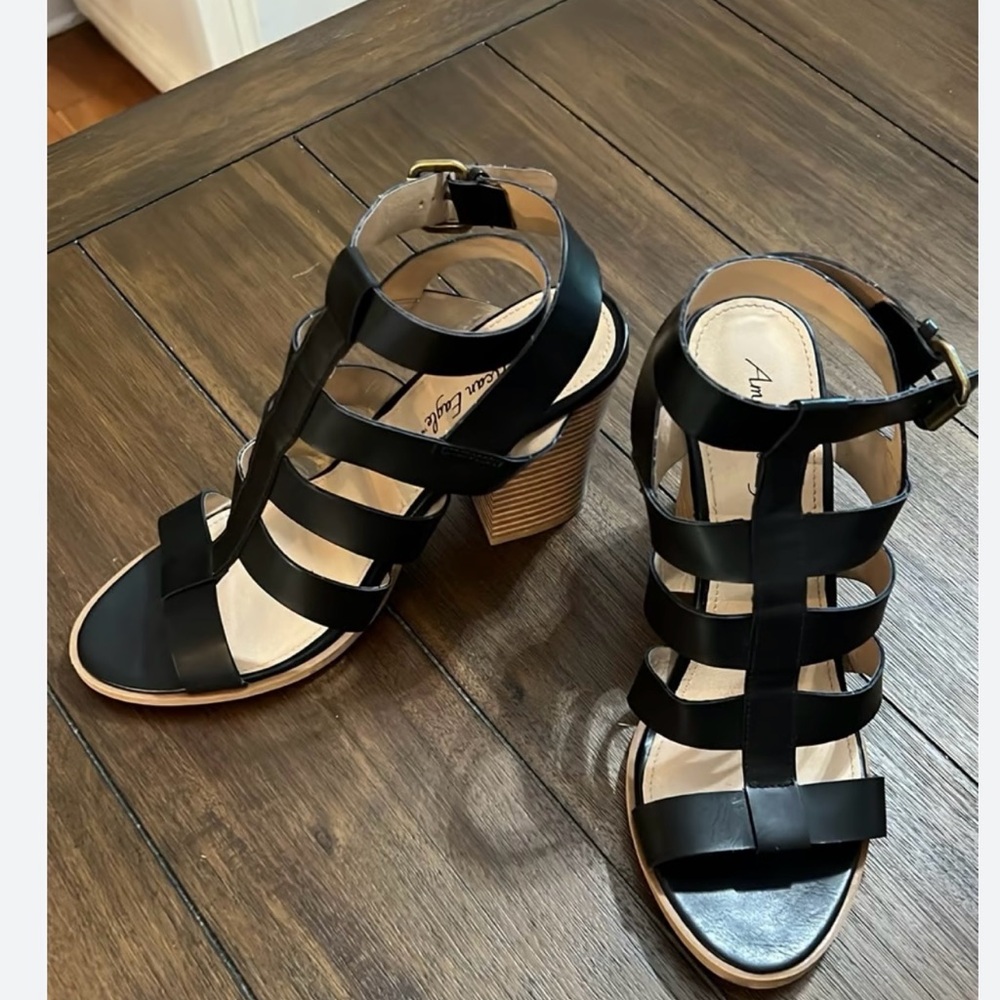 American Eagle  Black Strappy Heeled Sandals